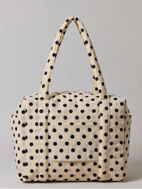 BAGGU Small Cloud Carry-On Bag - Cream + Black Polka Dot - UO Exclusive